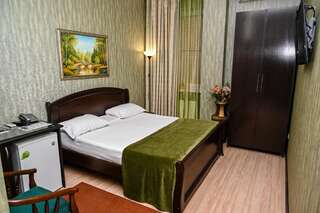 Гостиница RichMan Краснодар Улучшенный двухместный номер с 1 кроватью-1