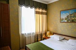 Гостиница RichMan Краснодар Улучшенный двухместный номер с 1 кроватью-3